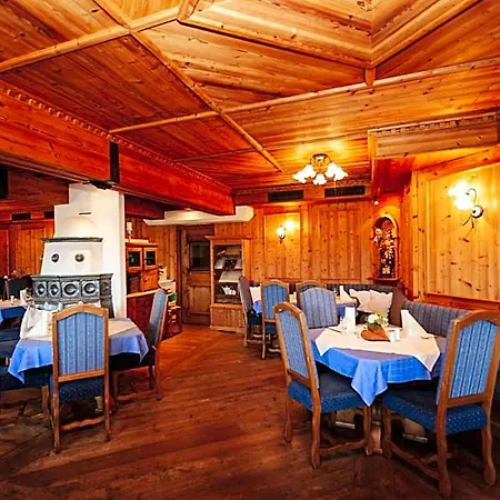 Szálloda Roanwirt Sankt Lorenzen im Mürztal