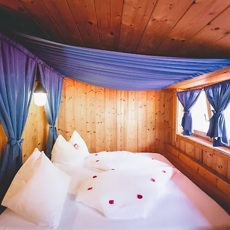 Roanwirt Hotel *