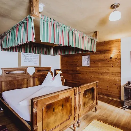 Roanwirt * Sankt Lorenzen im Mürztal